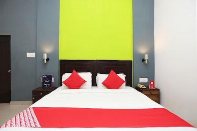 Oyo 2877 Hotel Narayana Palace