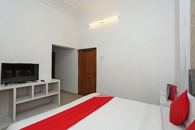 Oyo 2877 Hotel Narayana Palace