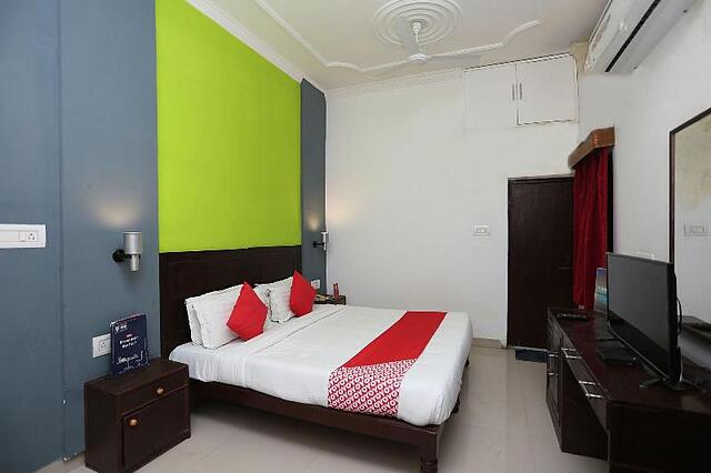 Oyo 2877 Hotel Narayana Palace