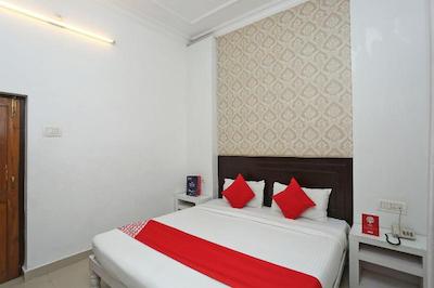 Oyo 2877 Hotel Narayana Palace