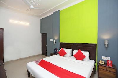 Oyo 2877 Hotel Narayana Palace