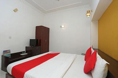 Oyo 2877 Hotel Narayana Palace