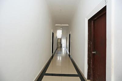 Oyo 2877 Hotel Narayana Palace