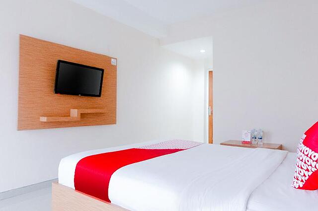 OYO 696 Hasanah Guest House Syariah De Saphire