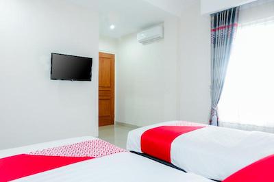 OYO 696 Hasanah Guest House Syariah De Saphire