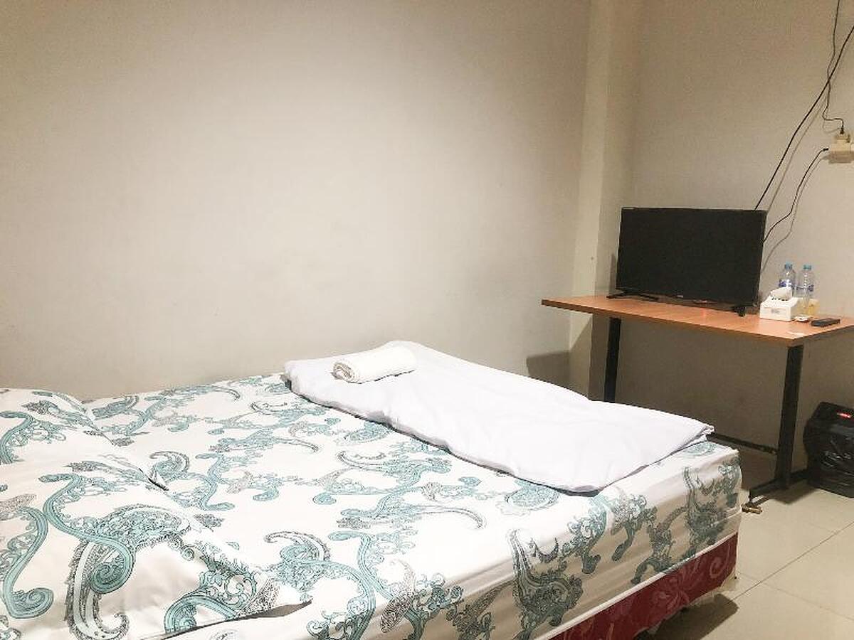 Oyo Life 2698 Kost Blessing