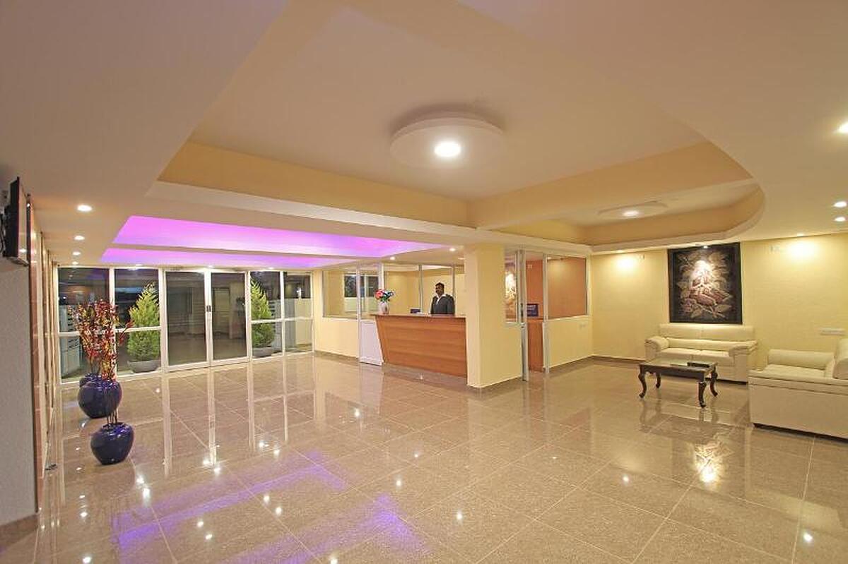 ARRA GRANDE SUITES