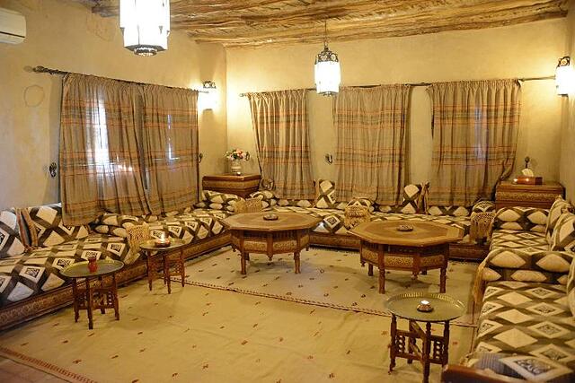 Riad Ain Khadra Khadra