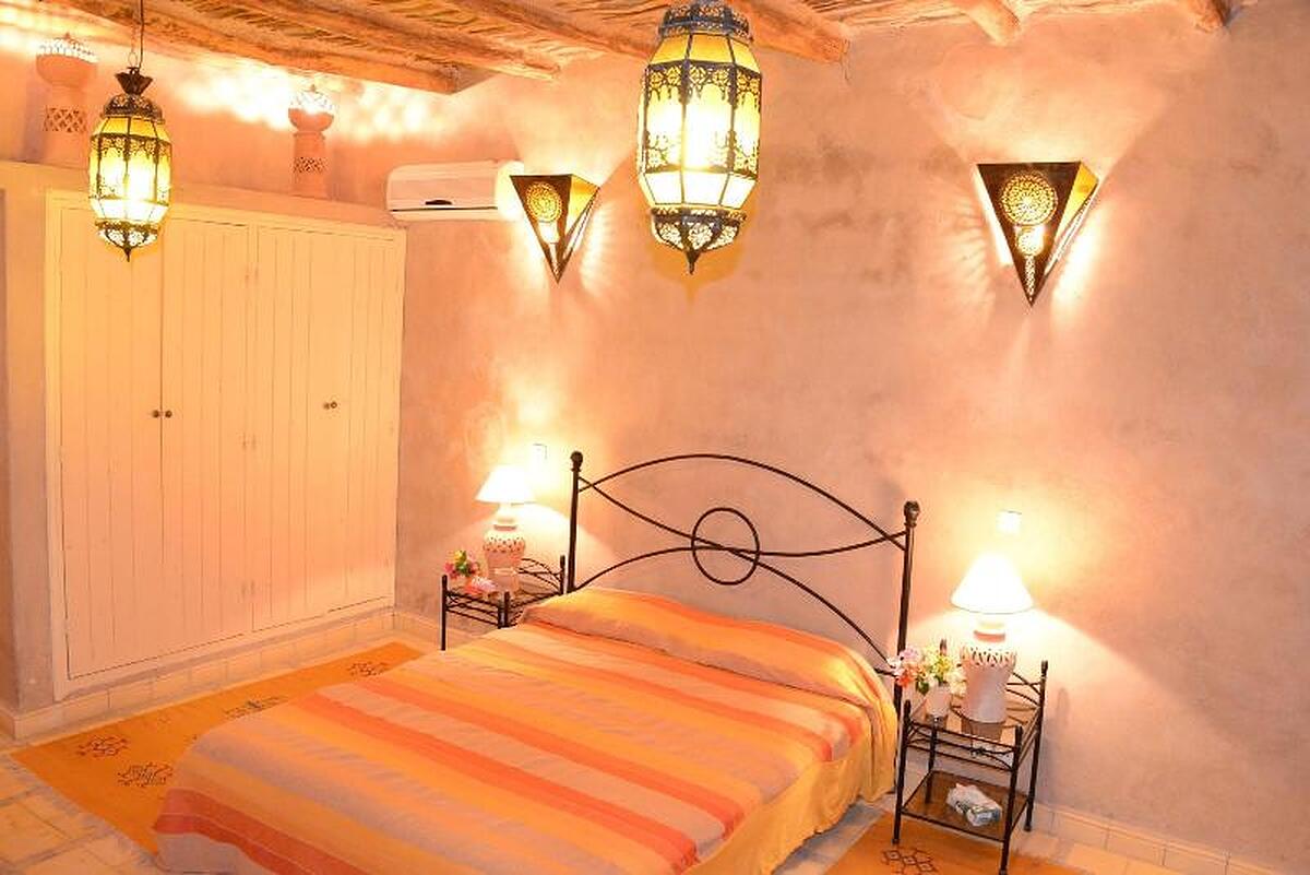 Riad Ain Khadra Khadra
