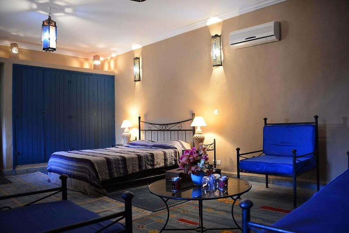 Riad Ain Khadra Khadra