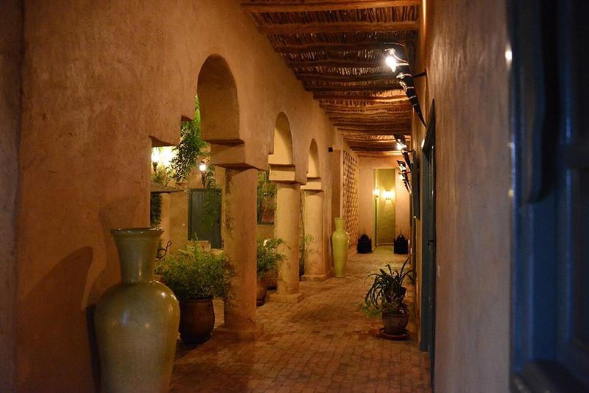 Riad Ain Khadra Khadra