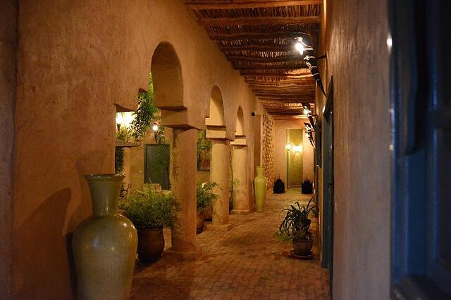 Riad Ain Khadra Khadra