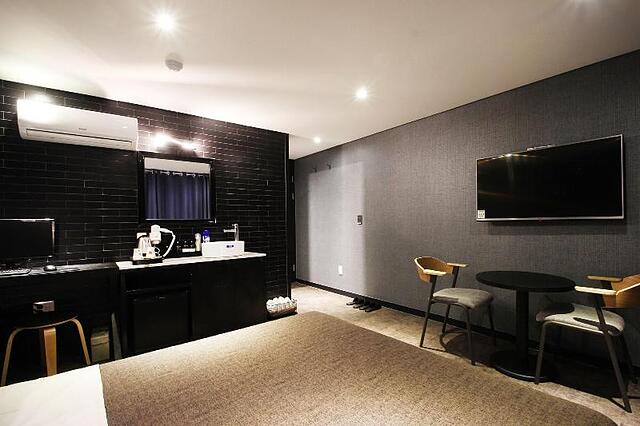 17Th Hotel