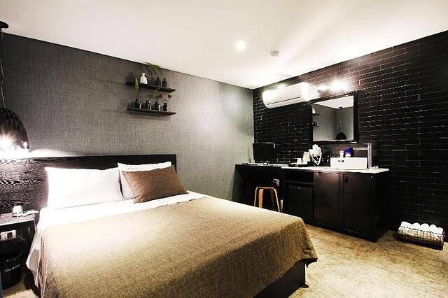 17Th Hotel