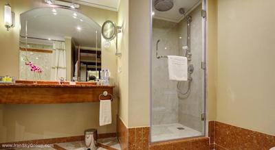 سافمار آورا لوکس هتل