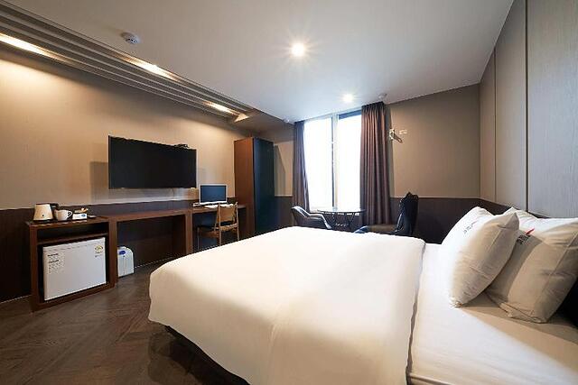 Busan Bardot Hotel