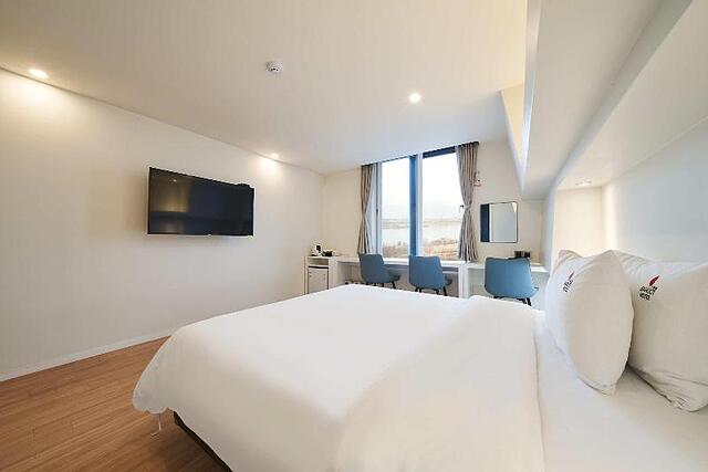 Busan Bardot Hotel