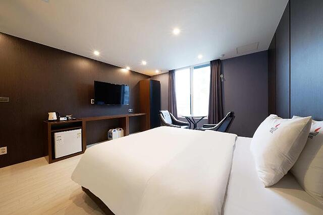 Busan Bardot Hotel