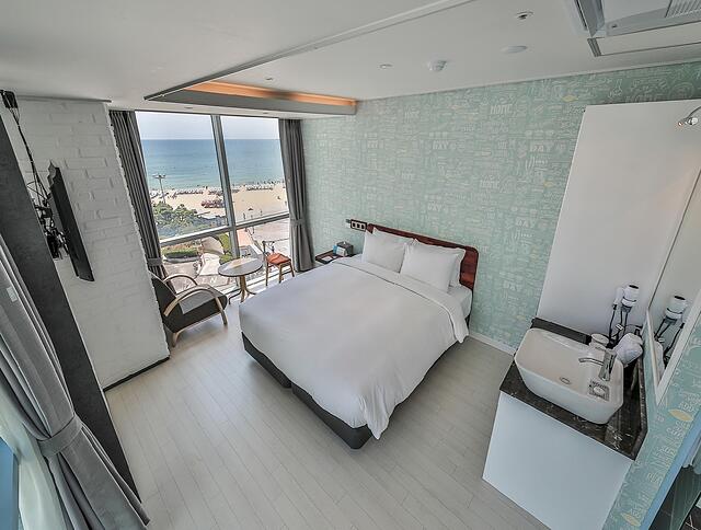 ELYSIA BOUTIQUE HOTEL