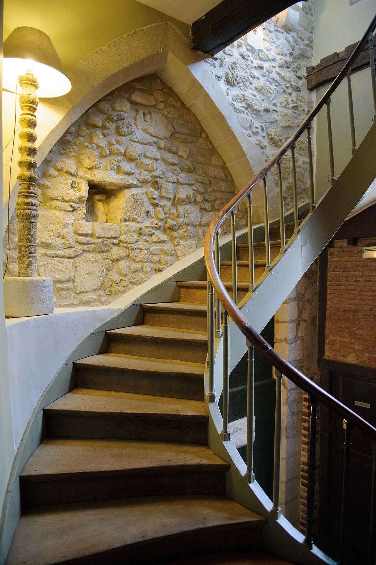Ha Tel Les Chevaliers