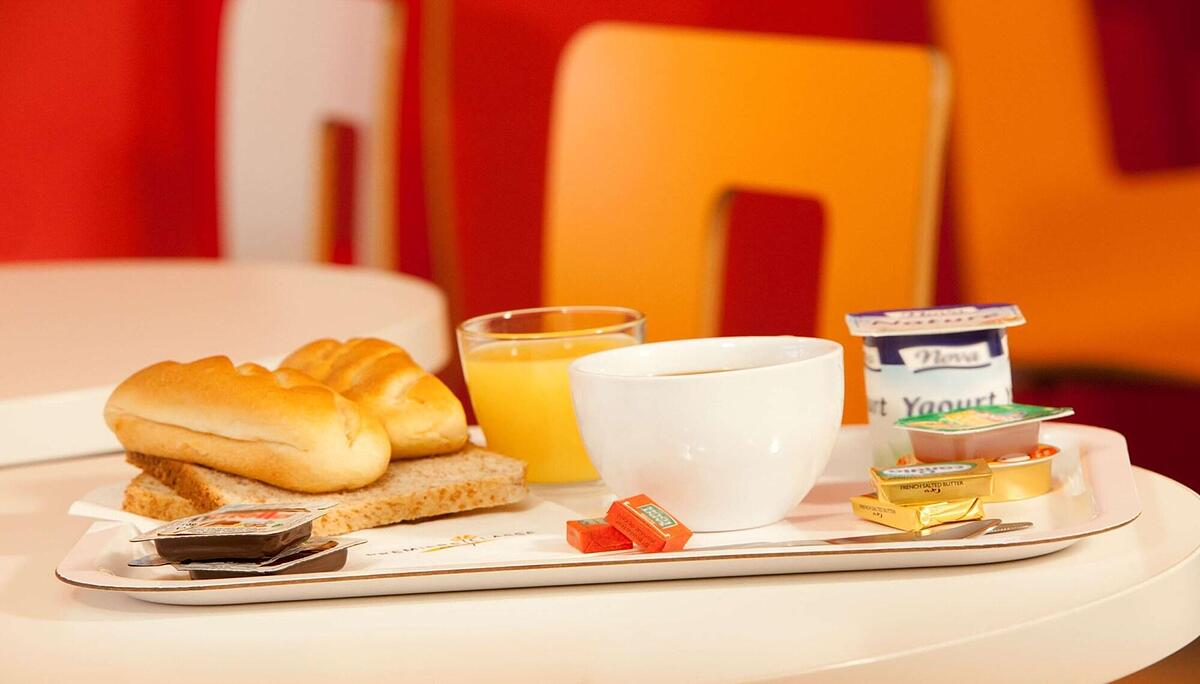 Hotel Premia Re Classe Chalons En Champagne