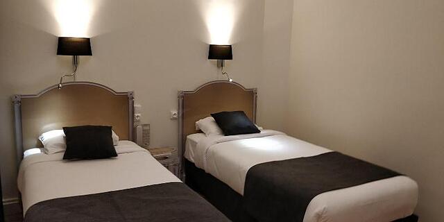Acanthe Hotel