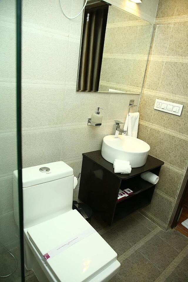 Kensington Suites