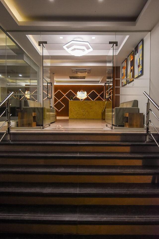 Kensington Suites
