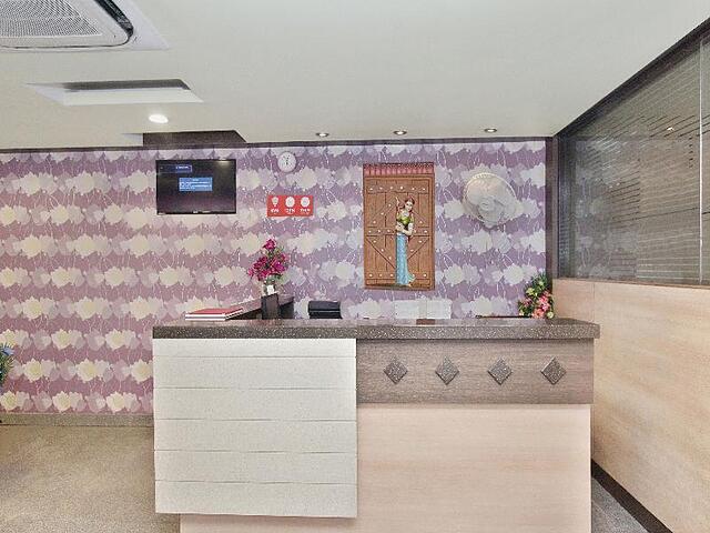 OYO 346 Hotel AAB Residency