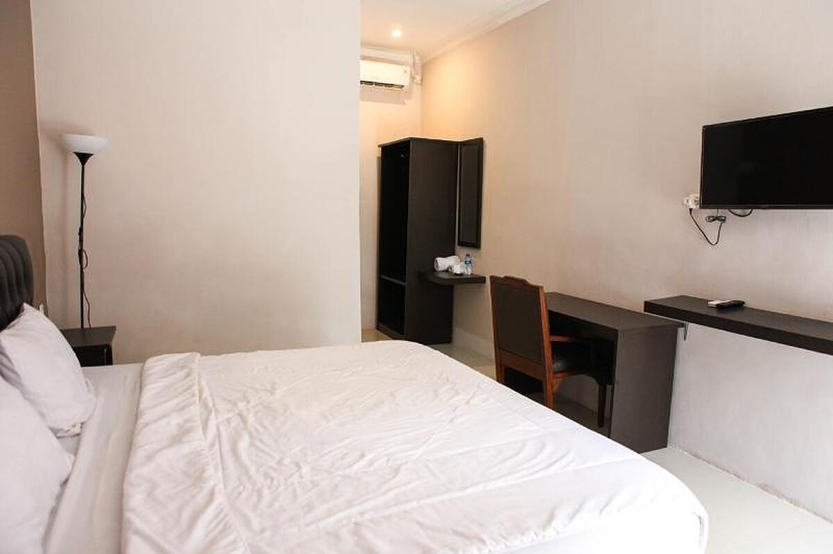 Capital O 2242 Zleepy Hotel Rahayu