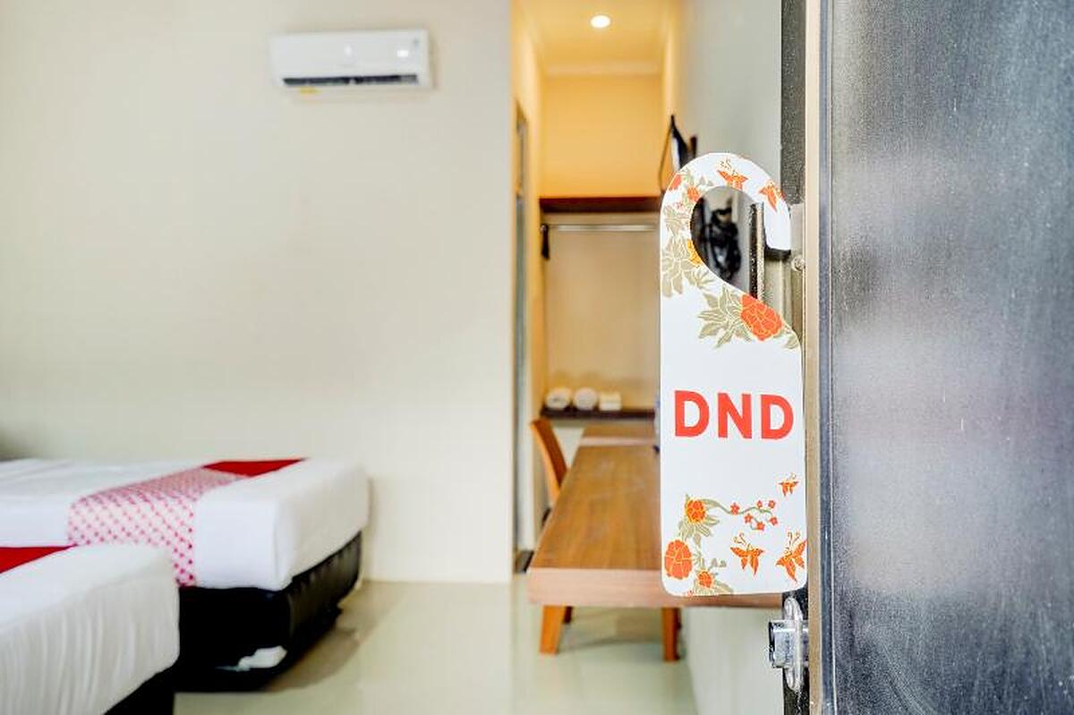 Capital O 2242 Zleepy Hotel Rahayu