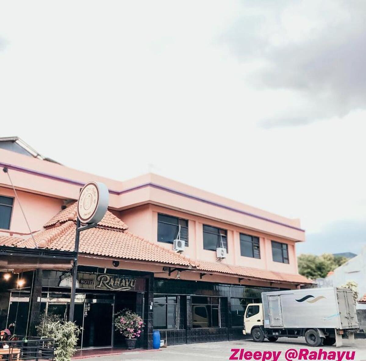 Capital O 2242 Zleepy Hotel Rahayu