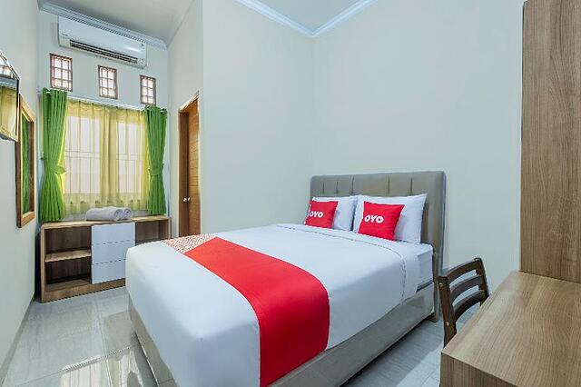 Oyo 2072 Wisma Teratai