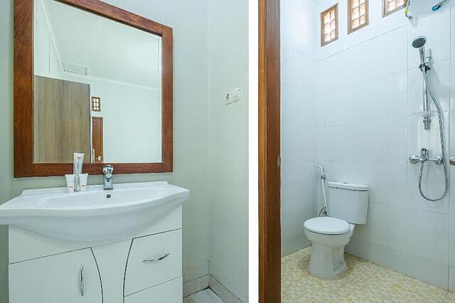 Oyo 2072 Wisma Teratai