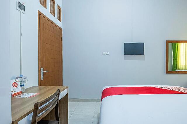 Oyo 2072 Wisma Teratai