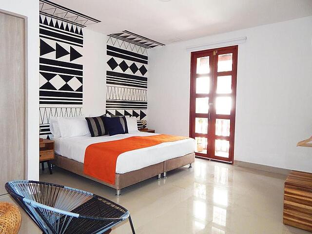 Ethnic Thematic Hotel