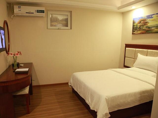 GreenTree Inn Huizhou Chenjiang Intercity Rail St