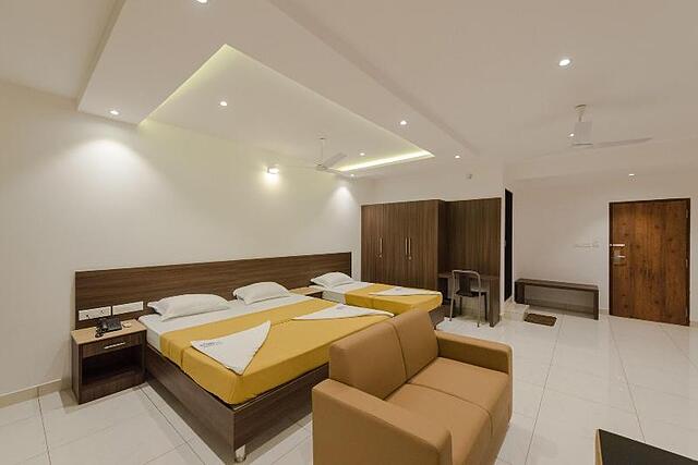 Hotel Karuna Residency