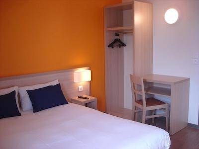 Budget Hotel Melun A Dammarie Les Lys