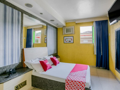 OYO Nobs Hotel