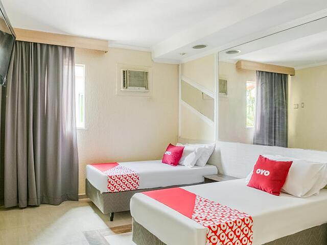 OYO Nobs Hotel