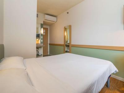 Ibis Budget Sp Frei Caneca