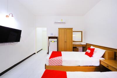OYO 592 Goldenville Villa