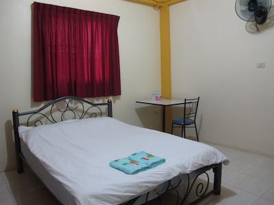 OYO 592 Goldenville Villa