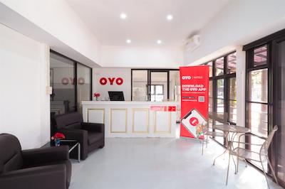 OYO 592 Goldenville Villa