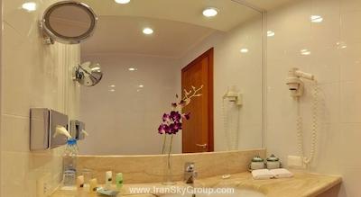 کورت یارد مسکو سیتی سنتر