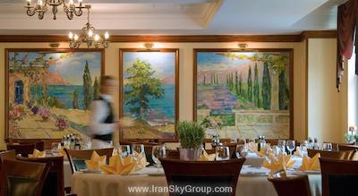 کورت یارد مسکو سیتی سنتر