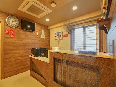 OYO 8480 A2B Electronic City