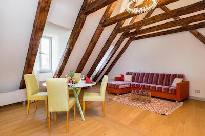 Old Royal Post Hotel