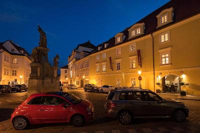 Old Royal Post Hotel